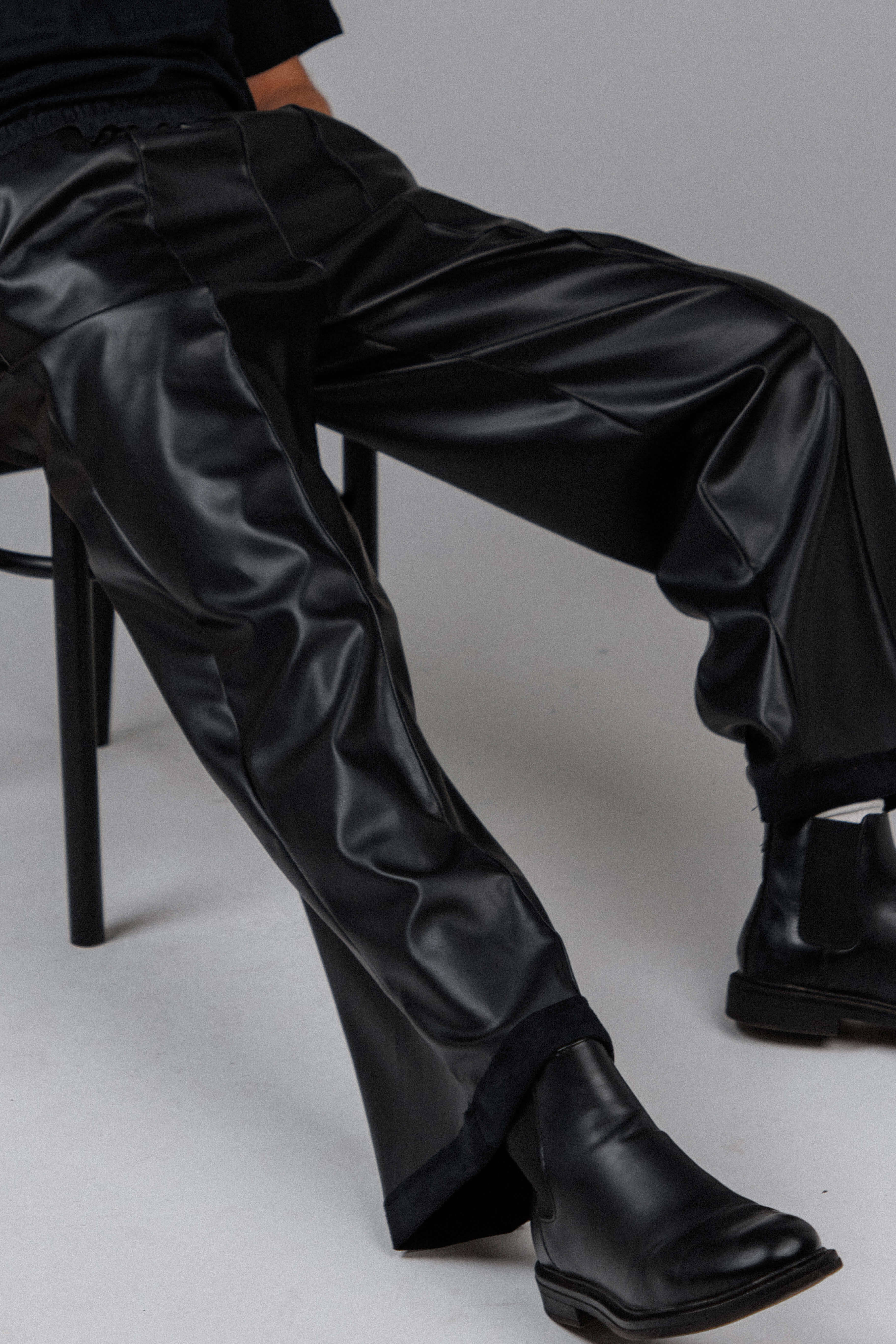 Eclipse Men's Hooded Leather Set - Image 8