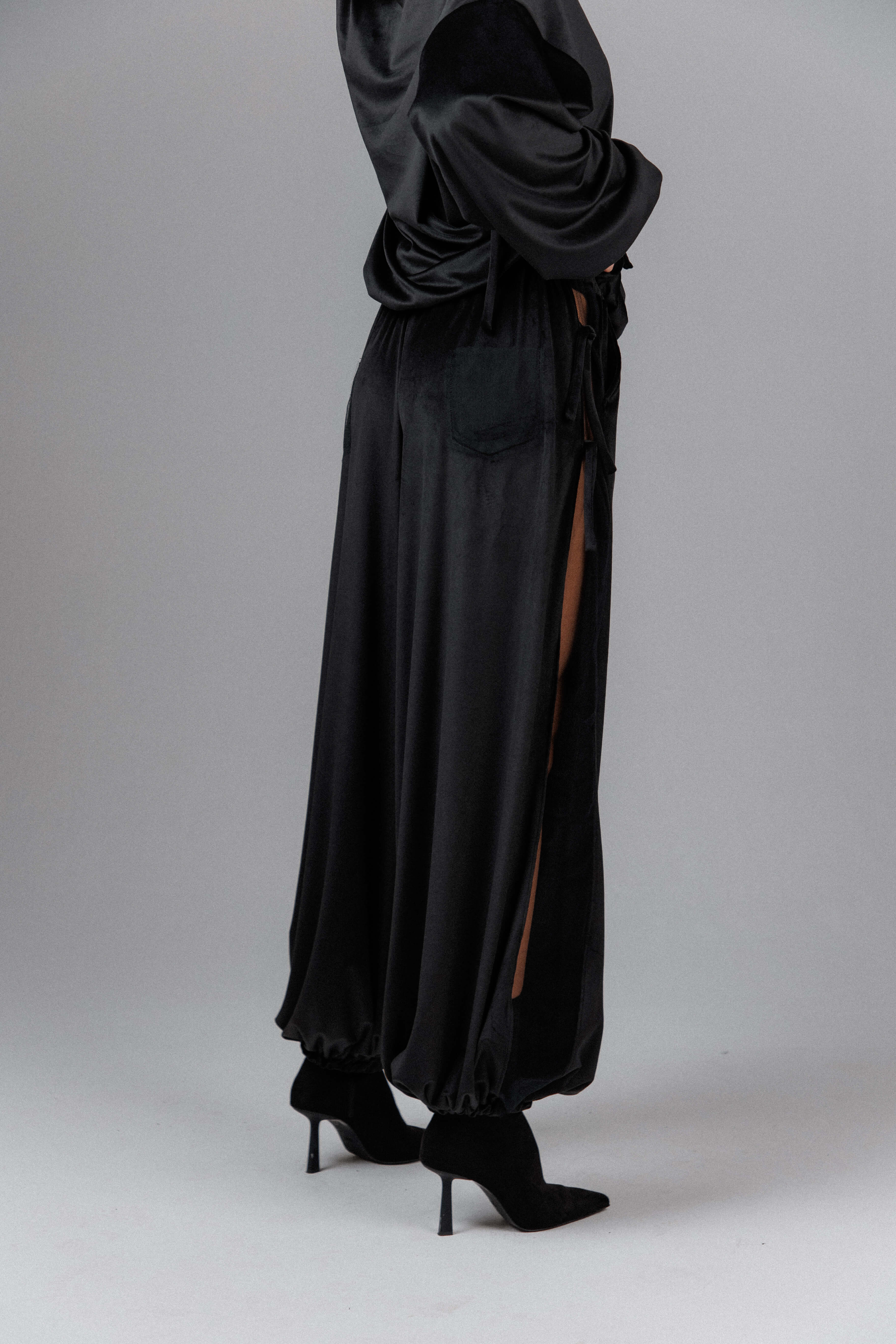 Eclipse Women's Cozy Velvet Set - Image 6