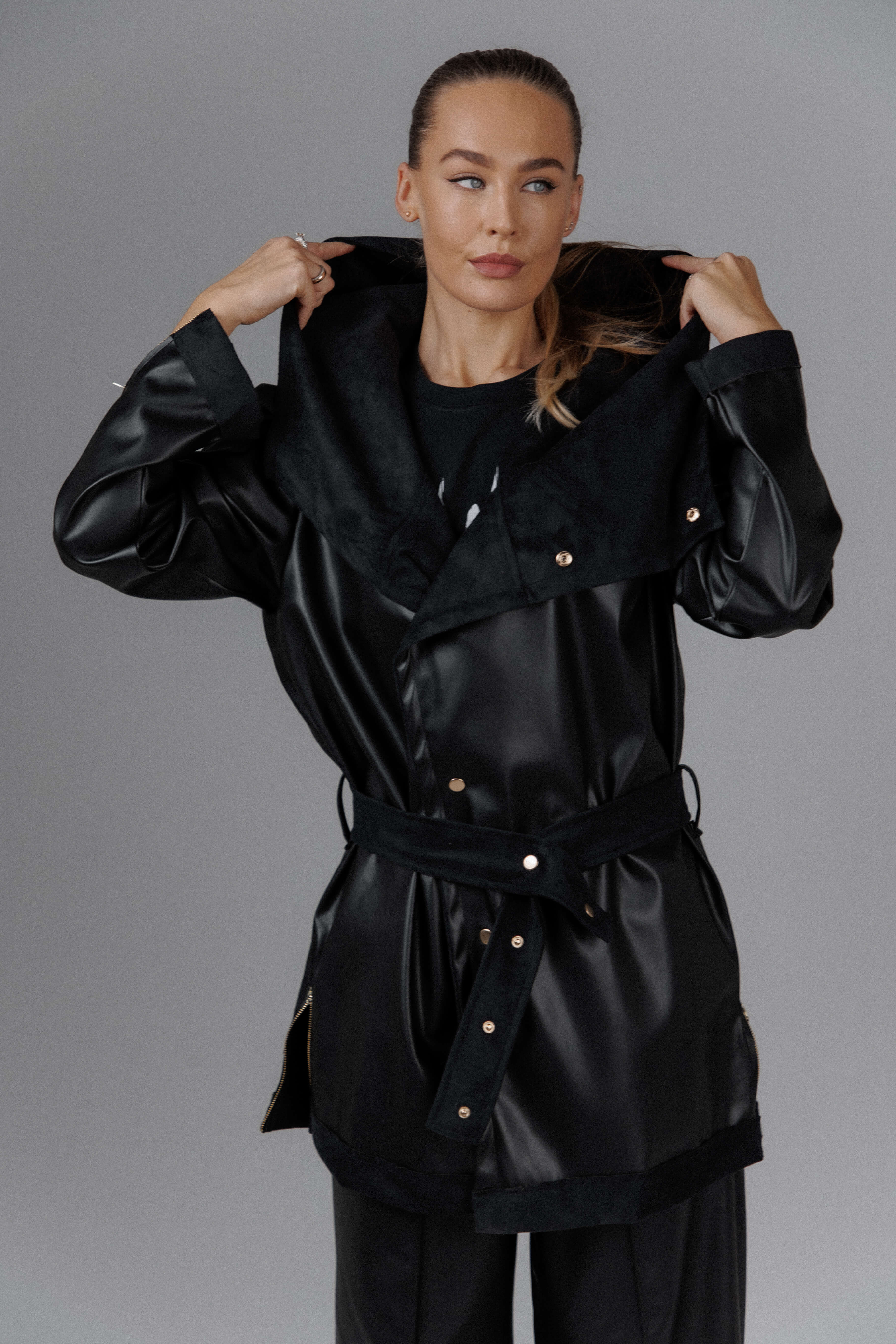 Eclipse Women's Hooded Leather Set - Image 3