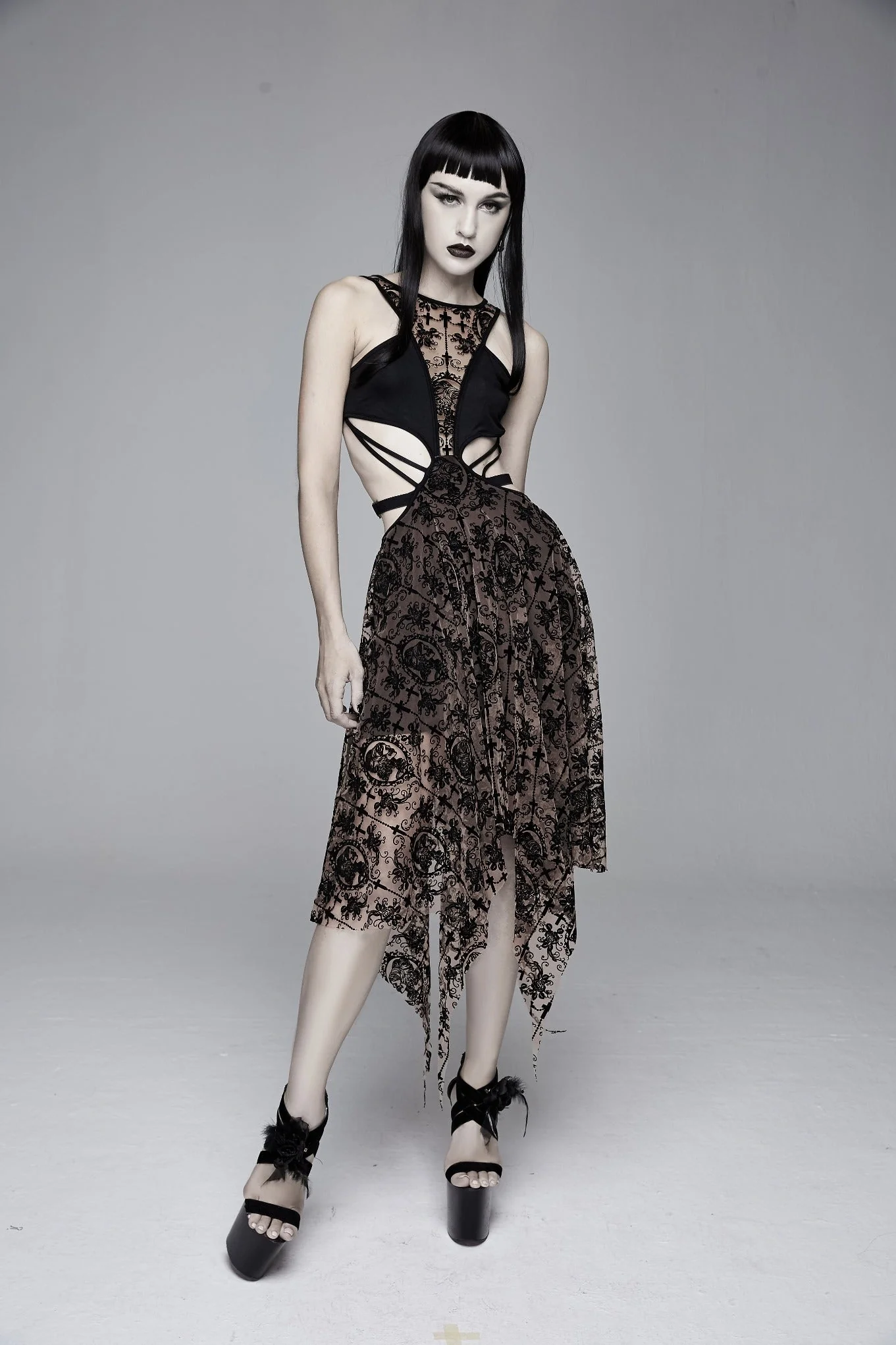 Lace Cameo Butterfly Dress - Image 9